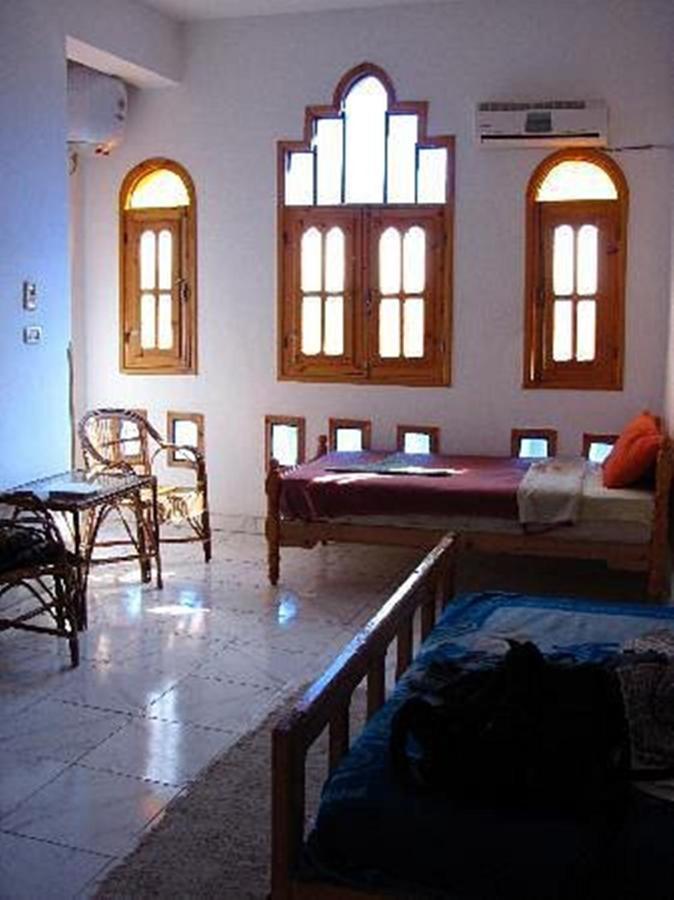 El Fayrouz Hotel Luxor Esterno foto